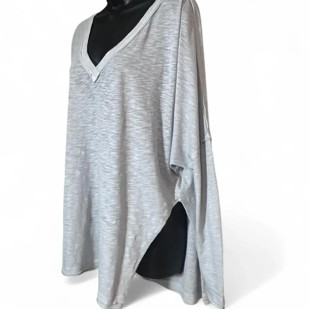 NWT Free People Light-Weight Heathered Grey Tunic